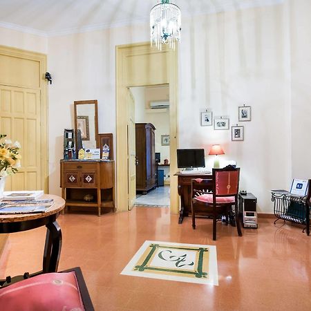 La Casa Di Zoe - Locazioni Turistiche Bed & Breakfast Palermo Exterior photo