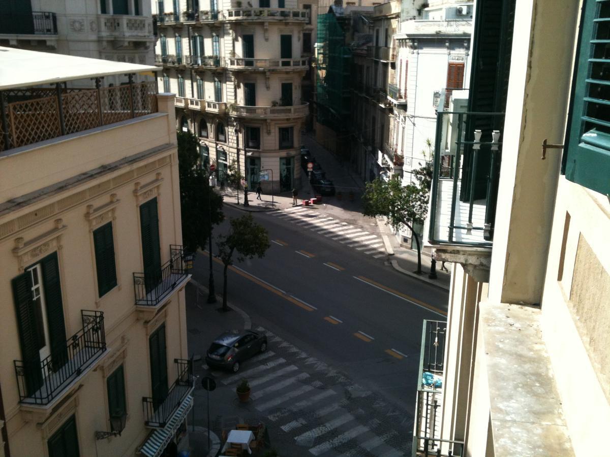La Casa Di Zoe - Locazioni Turistiche Bed & Breakfast Palermo Exterior photo