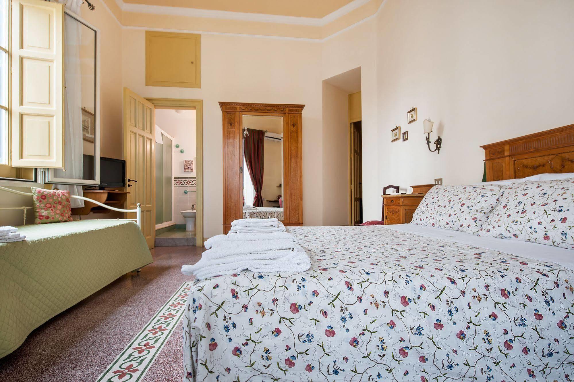 La Casa Di Zoe - Locazioni Turistiche Bed & Breakfast Palermo Exterior photo