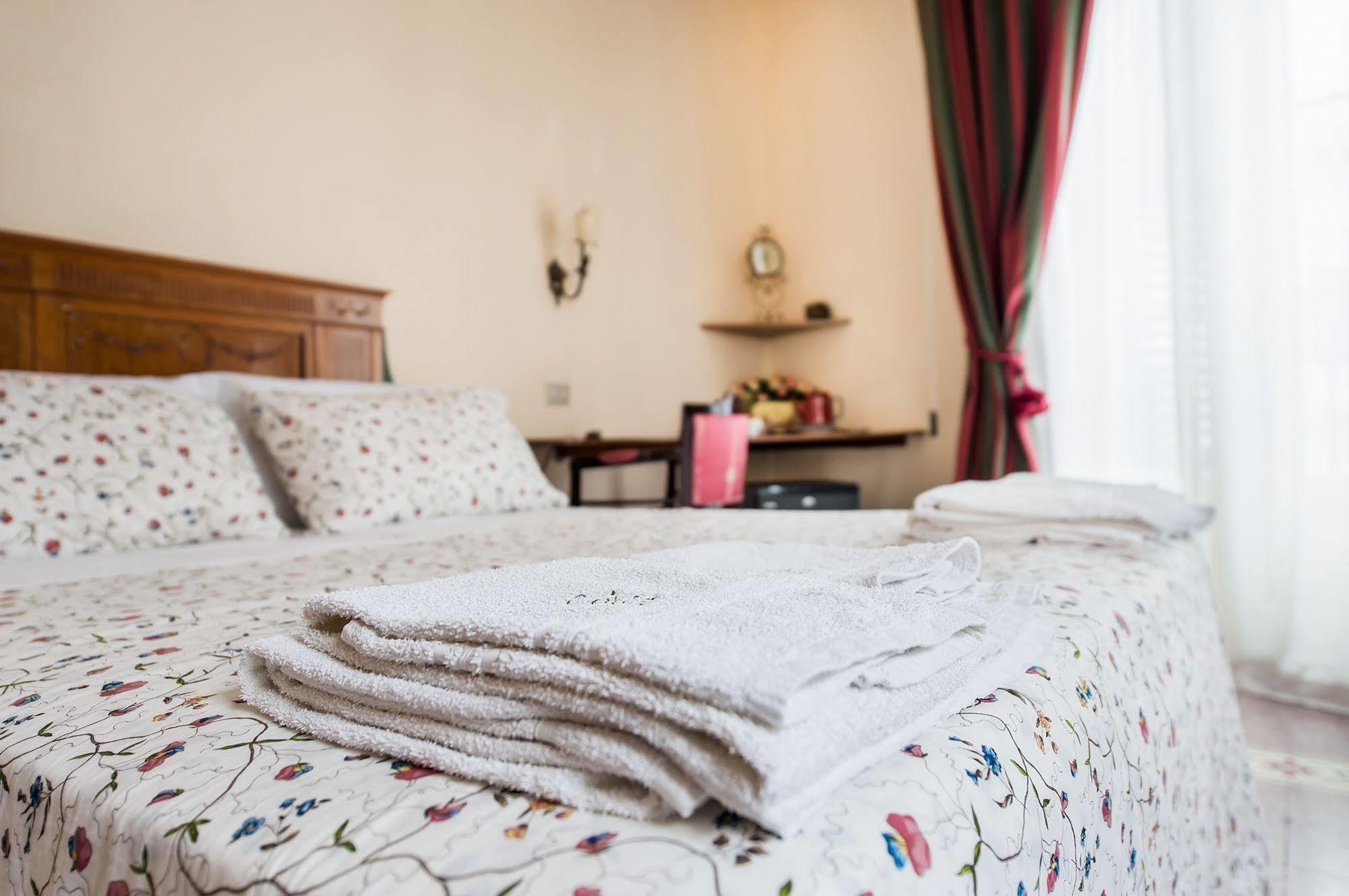 La Casa Di Zoe - Locazioni Turistiche Bed & Breakfast Palermo Exterior photo